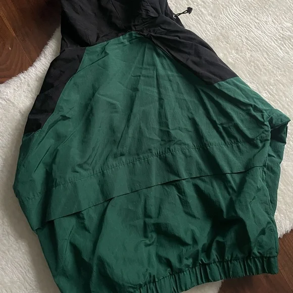 Vintage Adidas windbreaker 
Mens XL 
Dark green - Picture 3 of 3